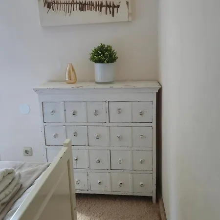 Willkommen In Ihrem Sonnigen Gartenapartment Apartman Kitzbühel